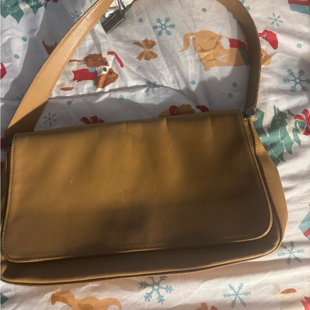 Original coach bag. Great condition. Barely used.